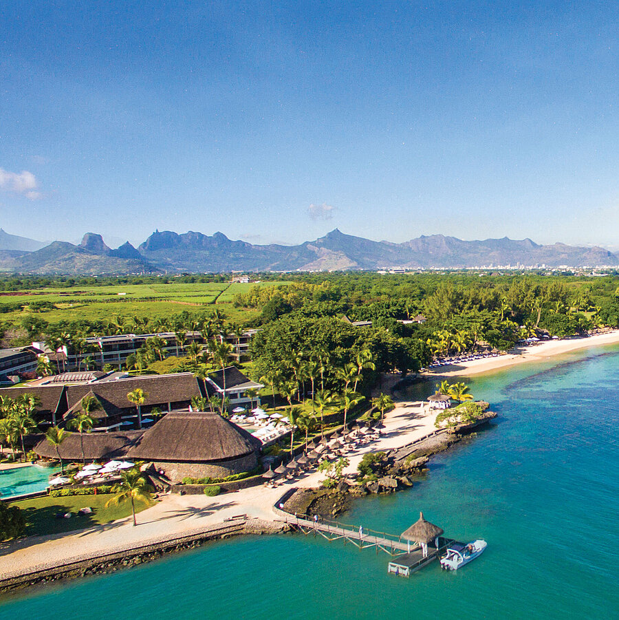 Das Maritim Resort & Spa Mauritius bietet eine atemberaubende Aussicht auf den Strand und das klare, tropische Wasser