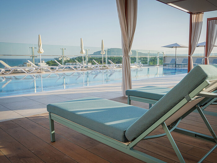 Piscine | Maritim Hotel Amelia Albena Resort